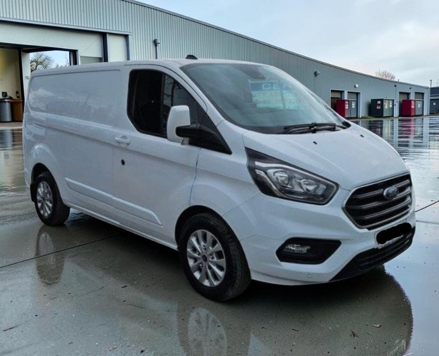 **(ONLY 118K MILEAGE)** 2020 FORD TRANSIT CUSTOM 300LIMITED EBLUE L1H1 1996CC DIESEL