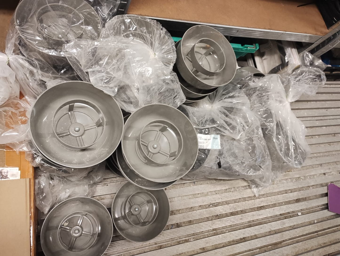 TERRAIN - 152.4G 4" DUCT COWEL GREY 110MM - NEW - JOBLOT OF 37