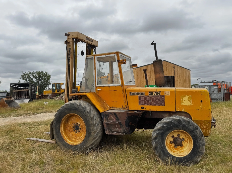 SANDERSON SB704TC 4WD ROUGH TERRAIN FORKLIFT