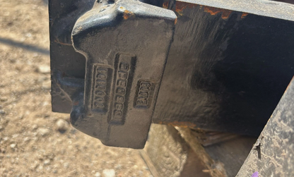 3 FOOT LONG PALLET FORKS / TYNES
