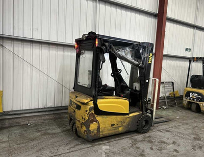 **(INCLUDES CHARGER)** YALE ERP18VT ELECTRIC FORKLIFT 2018 – 1800KG / 9000 HRS