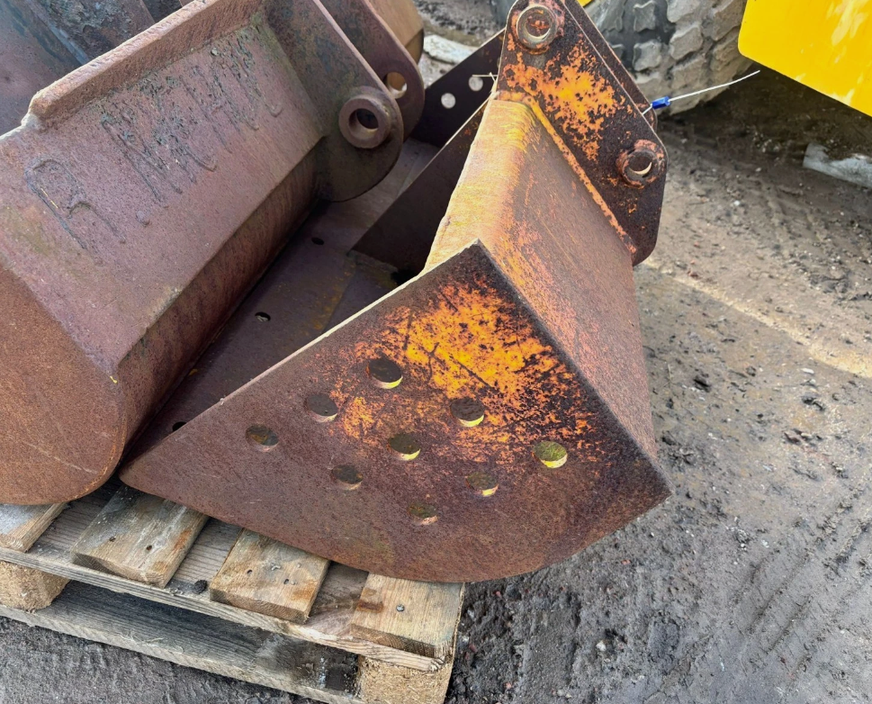 HEAVY DUTY EXCAVATOR DIGGING BUCKET – PIN FIT – STOCK 354089