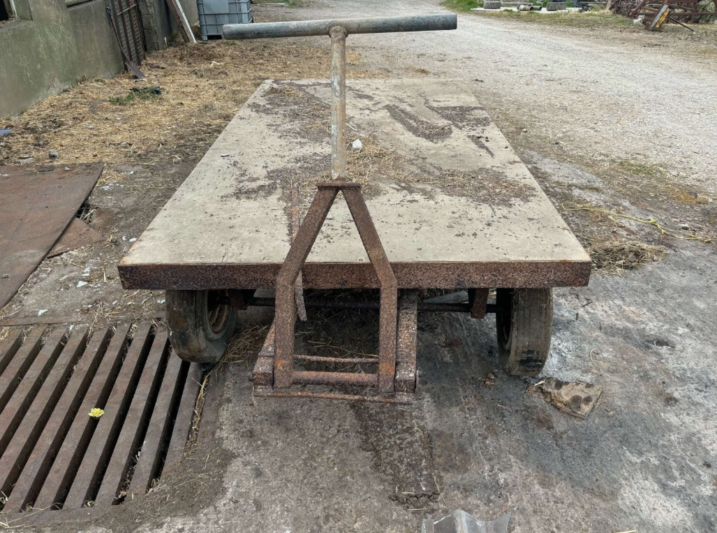 8FT X 4FT TOWABLE 4-WHEEL DOLLY TROLLEY – ANTIQUE / RESTORATION