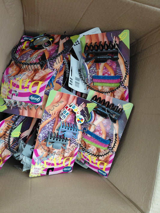 KIDS HAIR ACCESSORIES SEEMS HAIR CLIPS BANDS MIRRORS BOBBLES HAIR BRUSHES ECT OVER 100 ITEMS