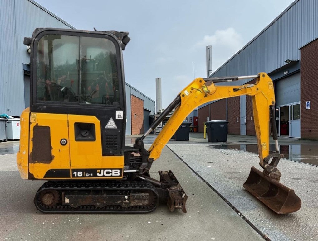 2020 JCB 16C-1 1.7T CAB MINI EXCAVATOR / DIGGER