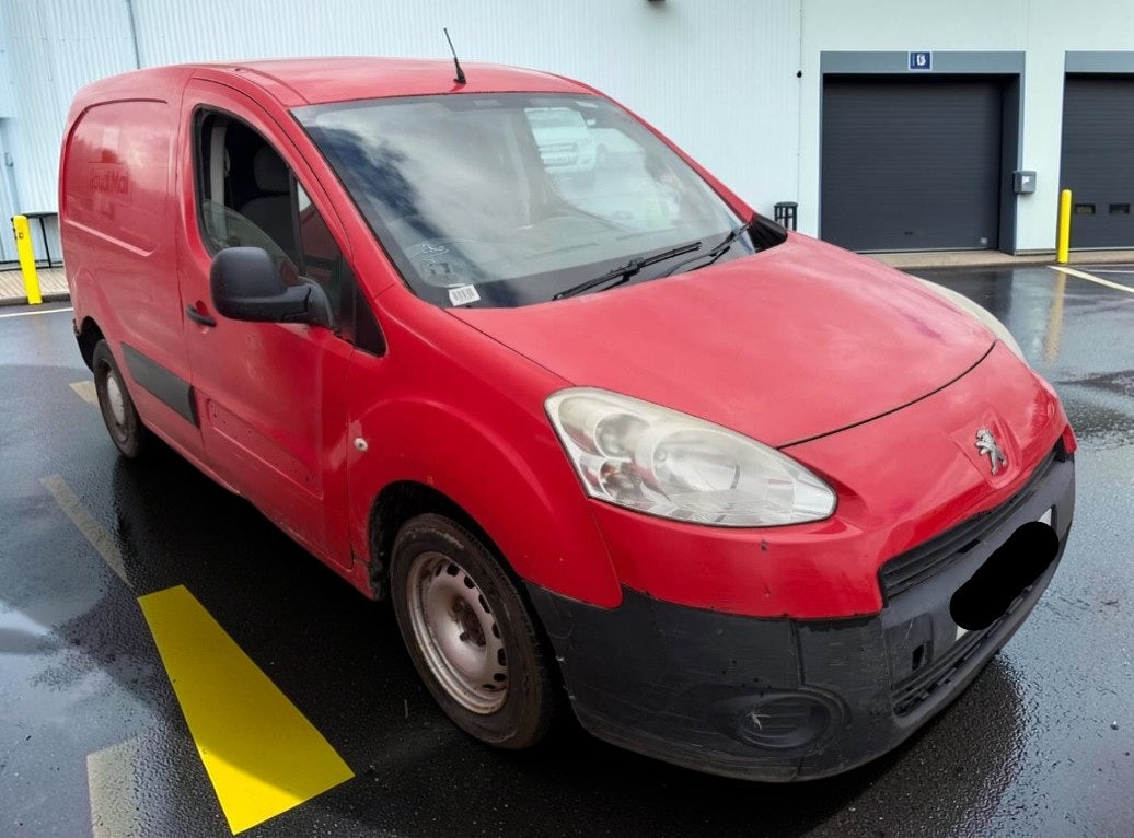 **(ONLY 114K MILEAGE)** 2012 PEUGEOT PARTNER 625 S L1 HDI L1H1 1560CC DIESEL MANUAL PANEL VAN RED