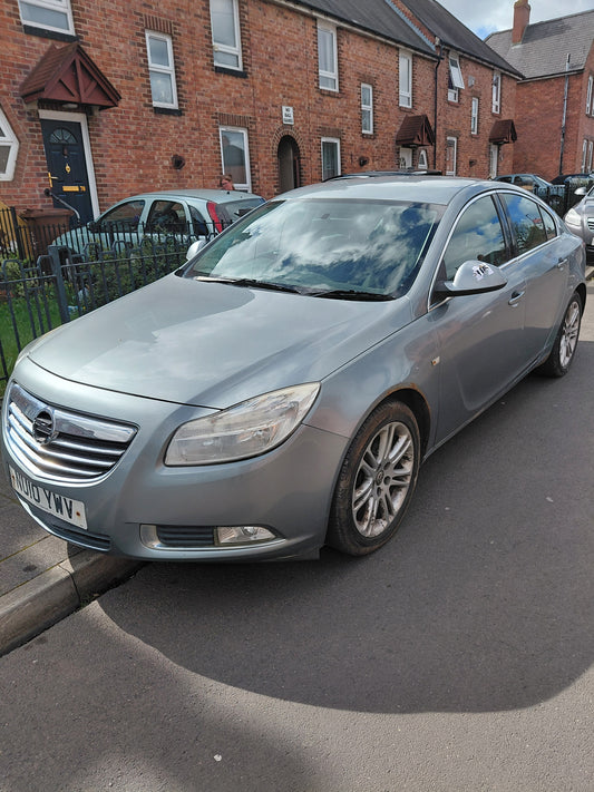 VAUXHALL INSIGNIA 2.0 DESIAL MANUAL MOT AUGUST