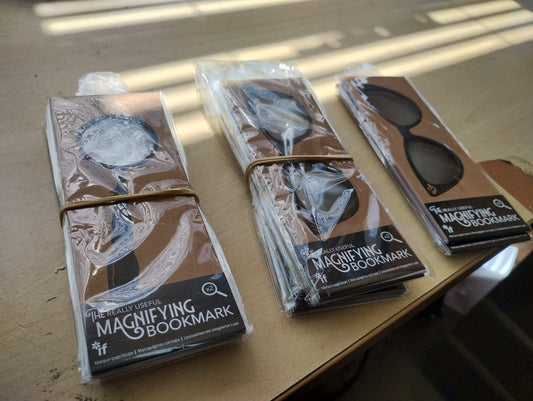 JOBLOT OF 20 REALLY USEFUL MAGNIFYING BOOKMARKS - ASSORTED STYLES - BRAND NEW & PACKAGED