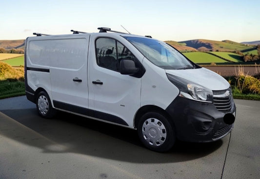 **(ONLY 42K MILEAGE)** 2017 VAUXHALL VIVARO 2900 CDTI ECOFLEX S/S VAN >>--NO VAT ON HAMMER--<<