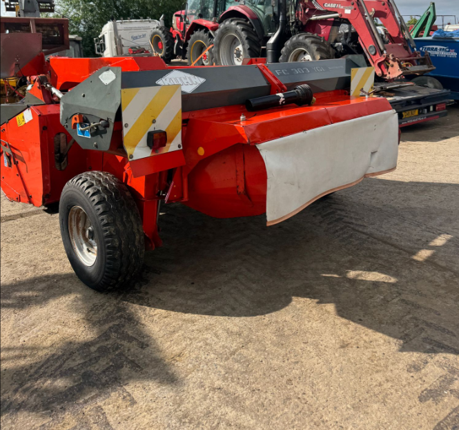 KUHN FC303 MOWER CONDITIONER