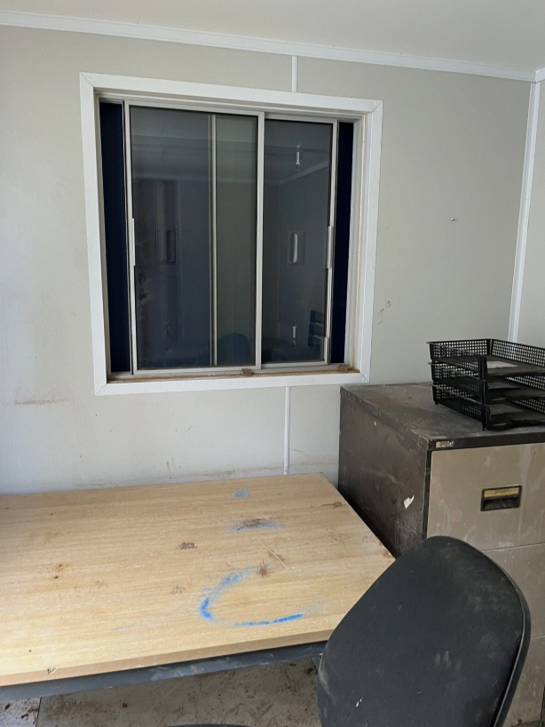 20FT SHIPPING CONTAINER OFFICE & STORAGE UNIT