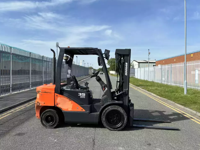 DOOSAN D35C-7 – 2018