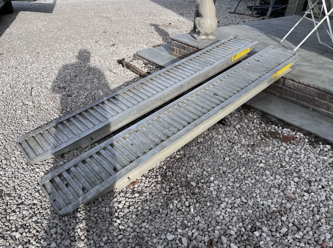 IFOR WILLIAMS ALUMINIUM LOADING RAMPS – 8FT