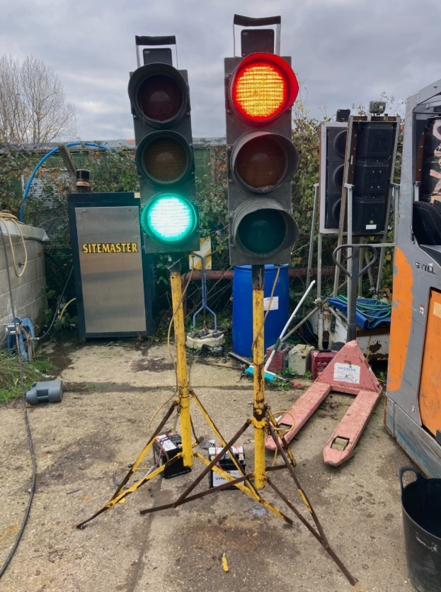 PIKE XL2 X-LITE TRAFFIC LIGHTS – BATTERY POWERED 2-WAY SYSTEM