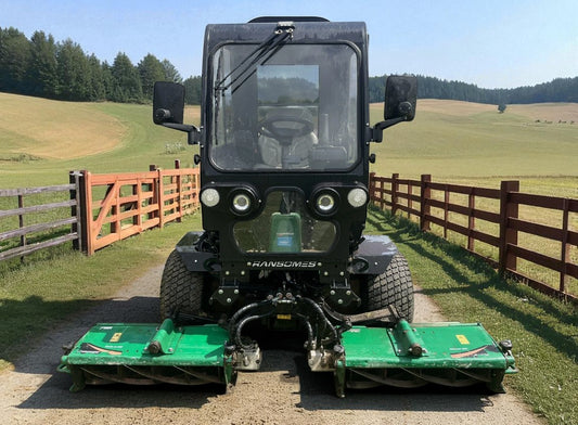 2018 RANSOMES PARKWAY 3 MOWER WITH FULL CAB
