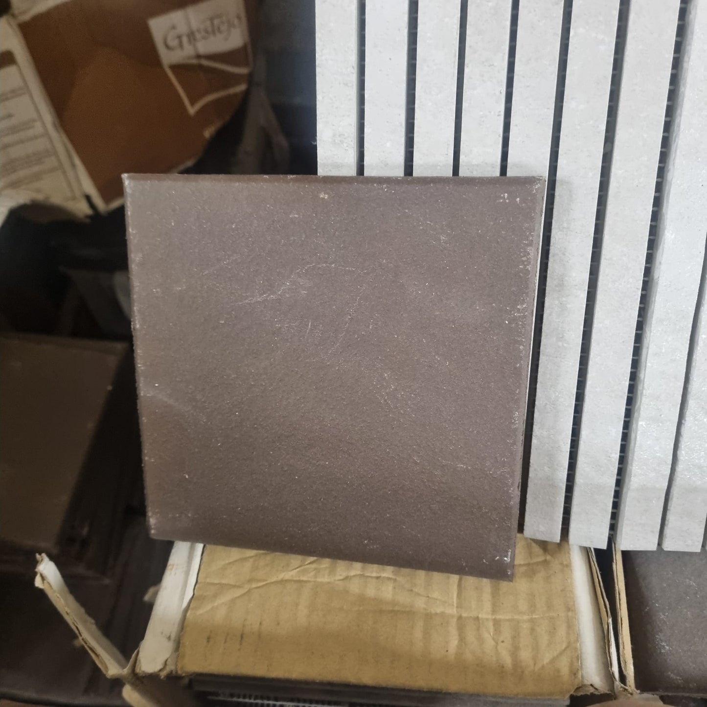 JOBLOT OF TILES BROWN QUARRY TILES AND GREY MOSAIC TILES RRP £489