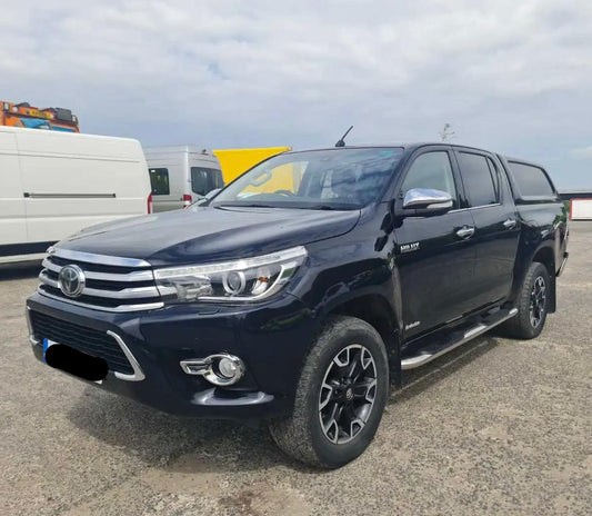 2017 TOYOTA HILUX INVINCIBLE X 2.4D 4WD DCB MANUAL DIESEL PICK UP BLACK