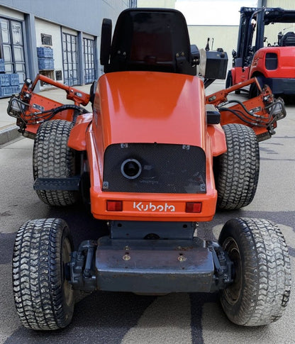 KUBOTA AM3300 DIESEL GARDEN TRACTOR GRASS CUTTER WITH COLLECTOR
