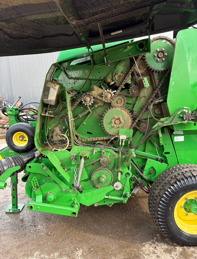 2014 JOHN DEERE F440M BALER