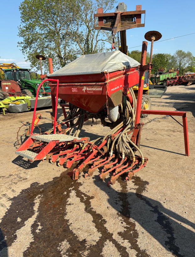 KVERNELAND ACCORD PHEUMATIC DA DRILL