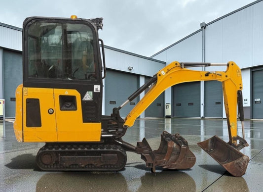 2021 JCB 15C-1 1.6T CAB MINI EXCAVATOR / DIGGER - 1109 HOURS