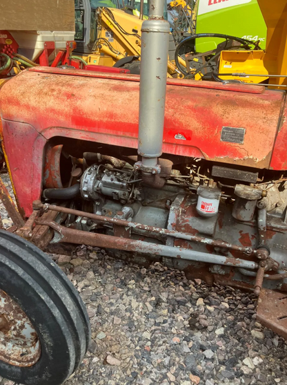 MASSEY FERGUSON 35 TRACTOR