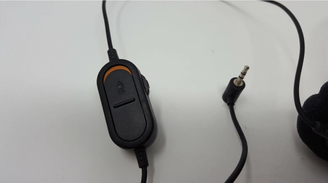 150 X BRAND NEW GENUINE OFFICIAL MICROSOFT XBOX 360 HEADSET & MIC WITH MUTE SWITCH