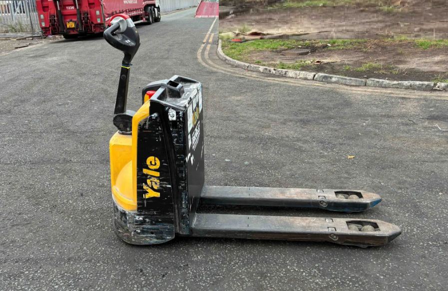 **(INCLUDES CHARGER)** 2020 YALE MP16 1.6 TON ELECTRIC FORKLIFT