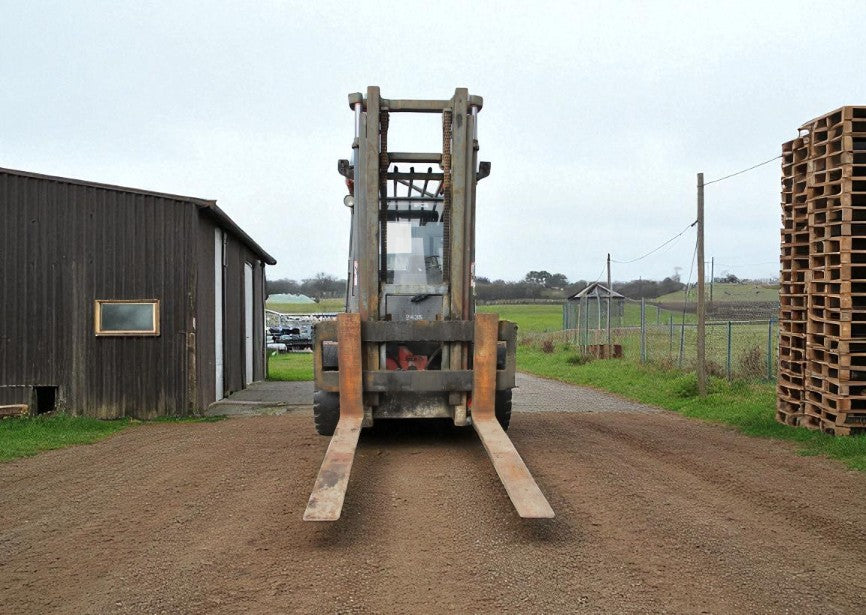 LINDE H70D DIESEL FORKLIFT – 6.5 TON LIFT – FULL CAB