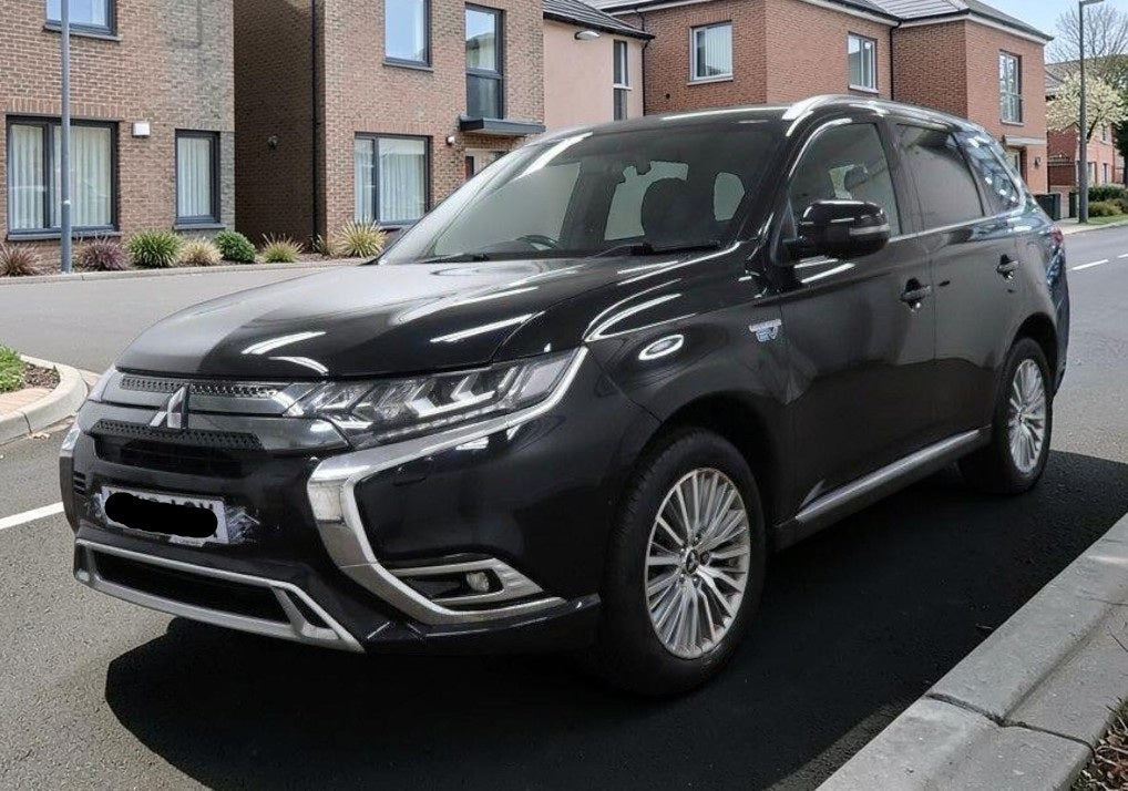 **(ONLY 97K MILEAGE)** 2018 MITSUBISHI OUTLANDER 2.4H TWINMOTOR 13.8KWH >>--NO VAT ON HAMMER--<<