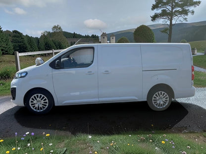 **(ONLY 27K MILEAGE)** 2023 VAUXHALL VIVARO 2900 1.5D 100PS PRO H1 PANEL VAN