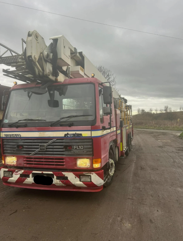 VOLVO FL10 INTERCOOLER FIRE ENGINE