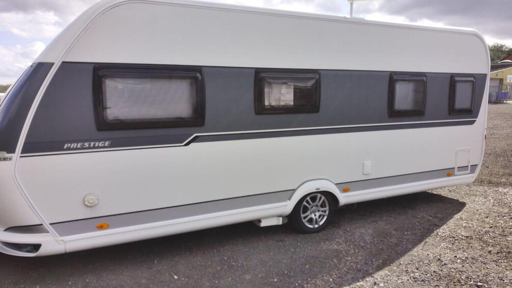 2019 HOBBY 560 WFU PRESTIGE CARAVAN >>--NO VAT ON HAMMER--<<