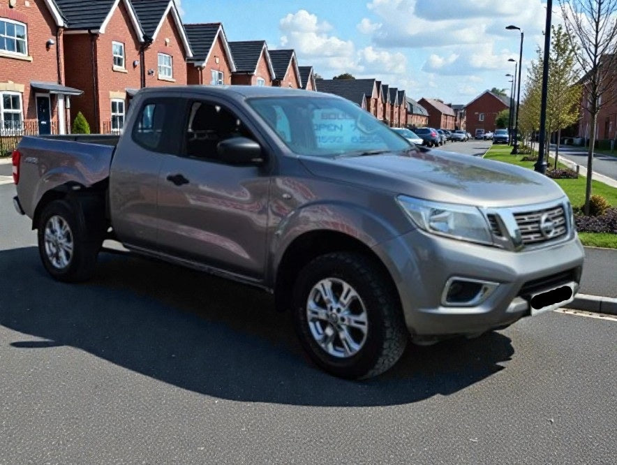 **(ONLY 75K MILEAGE)** 2020 NISSAN NAVARA ACENTA DCI 2.3 DIESEL MANUAL KING CAB PICK UP