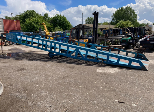 CHASE CONTAINER LOADING RAMP