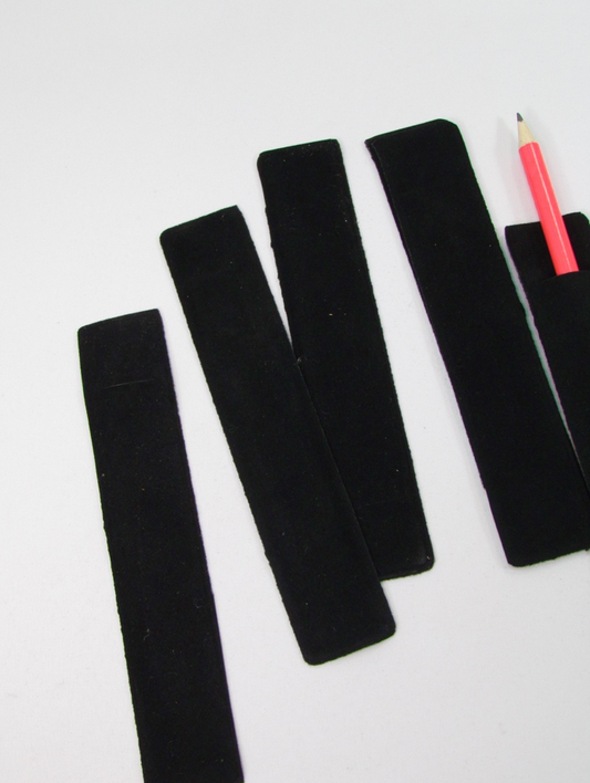 1000 X PEN POUCH-BLACK VELVET