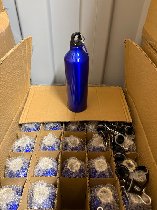 PALLET OF 800 NAVY 750ML ALUMINIUM SPORTS WATER BOTTLES