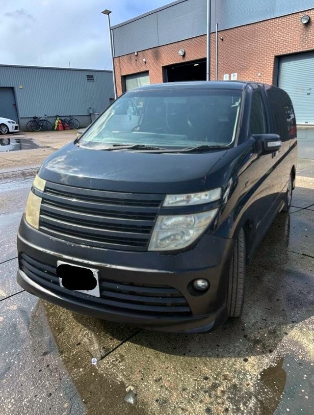 2004 NISSAN ELGRAND 3.5 PETROL AUTOMATIC 4WD MPV BLACK >>--NO VAT ON HAMMER--<<