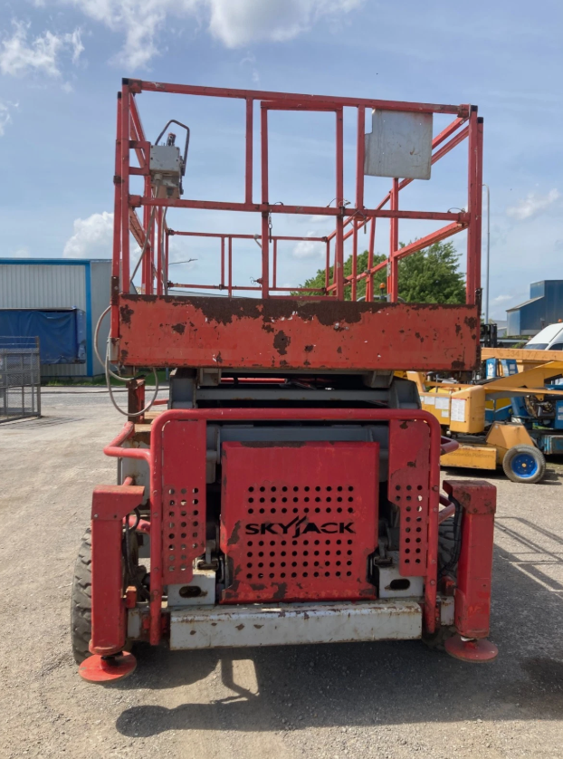 2012 SKYJACK SJ8841 SCISSOR LIFT ACCESS PLATFORM / MEWP