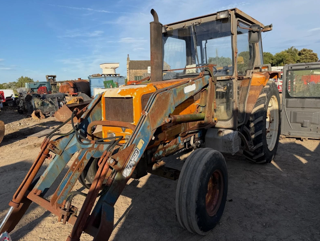1992/93 RENAULT 70-32 2WD TRACTOR WITH TANCO POWER LOADER – K REGISTRATION