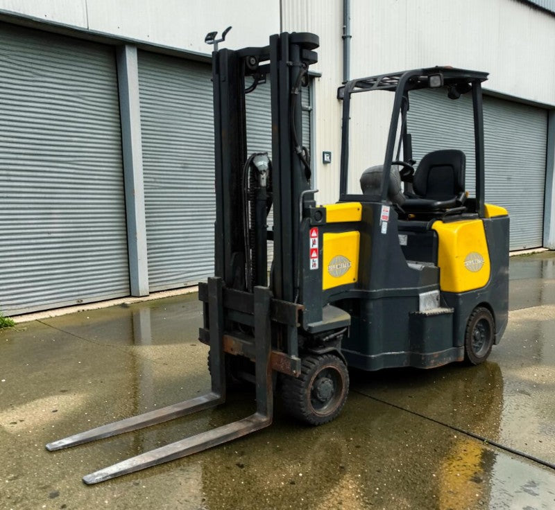 **(INCLUDES CHARGER)** 2011 AISLE MASTER 15E ELECTRIC FORKLIFT