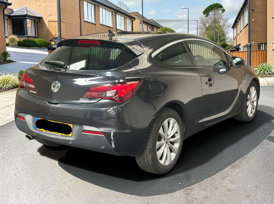 **(ONLY 102K MILEAGE)** 2012 VAUXHALL ASTRA GTC SRI CDTI S/S 2.0L DIESEL >>--NO VAT ON HAMMER--<<