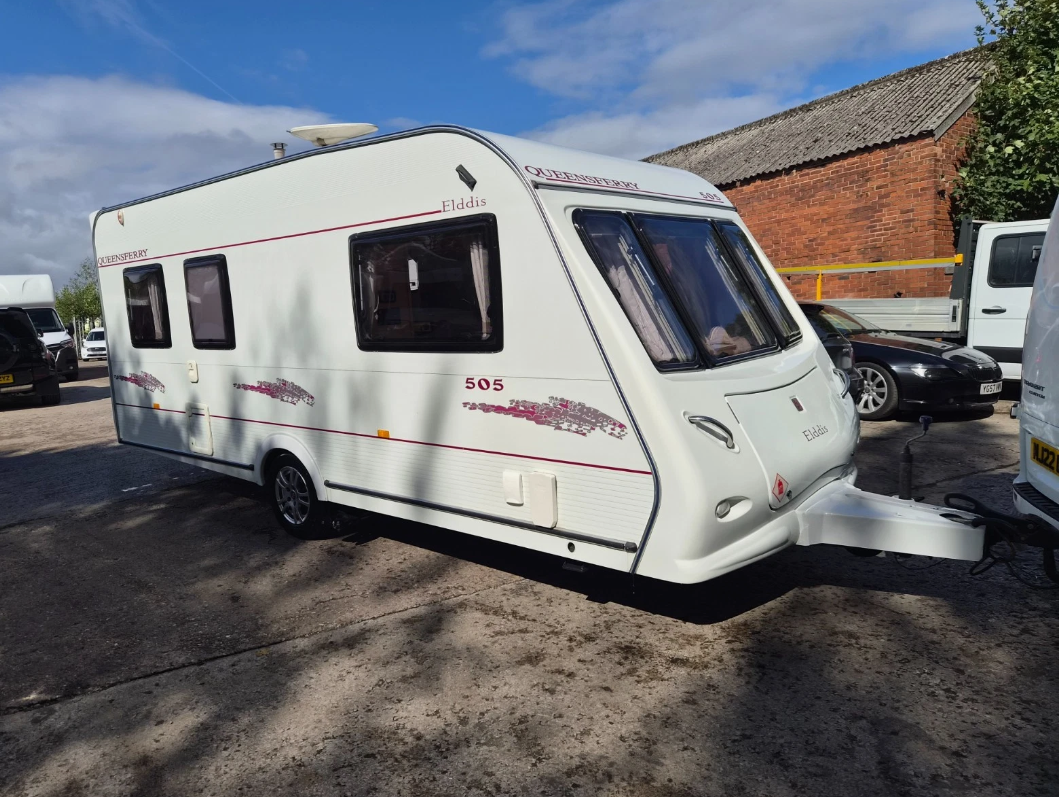 ELDDIS QUEENSFERRY 505 5-BERTH TWIN LOUNGE TOURING CARAVAN >>--NO VAT ON HAMMER--<<