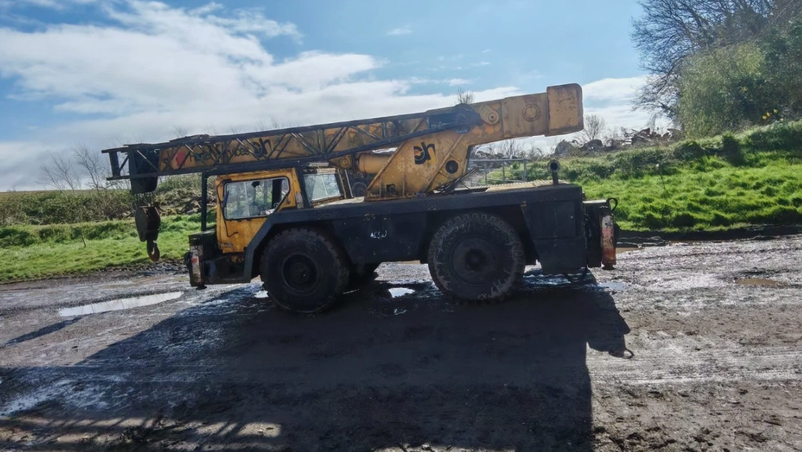 1984 JONES IF15A MOBILE CRANE