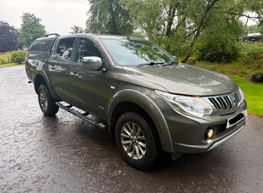 **(ONLY 82K MILEAGE)** 2016 MITSUBISHI L200 TITAN DCB DI-D 4X4 2.4L DIESEL MANUAL PICK UP IN GREEN