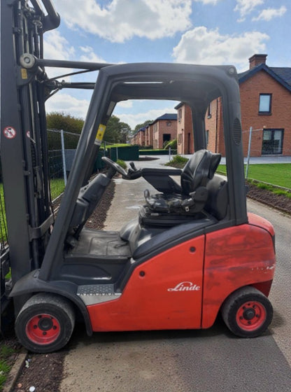 LINDE MATERIAL HANDLING H20D-01 DIESEL COUNTERBALANCE FORKLIFT