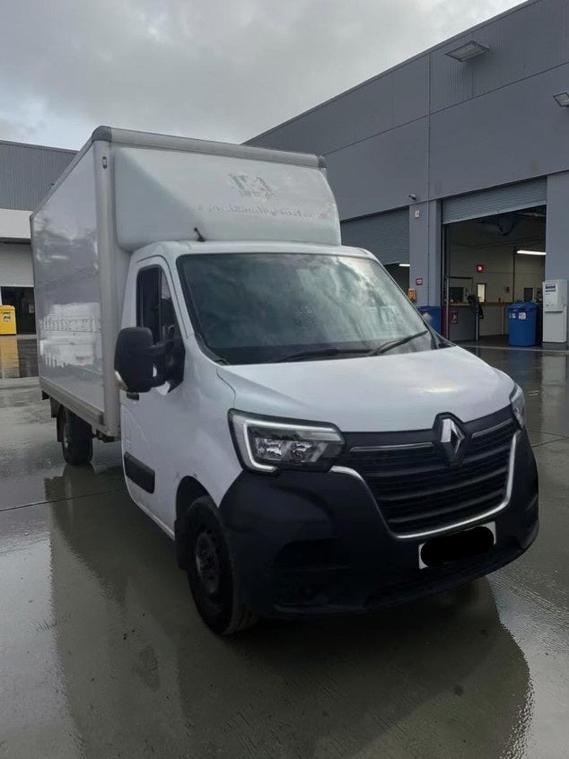 **(ONLY 87K MILEAGE)** 2021 RENAULT MASTER LL35 BUSINESS DCI 2.3 DIESEL MANUAL CHASSIS CAB WHITE
