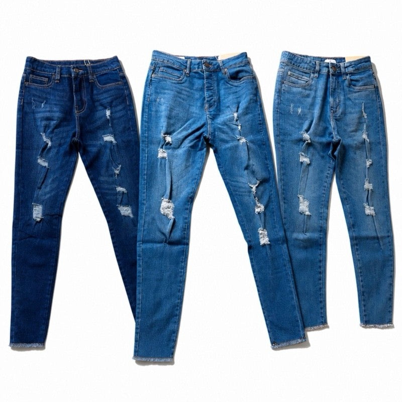 900 PCS - LADIES SKINNY JEANS - (NEW & TAGGED / £89 PRICE MARK)