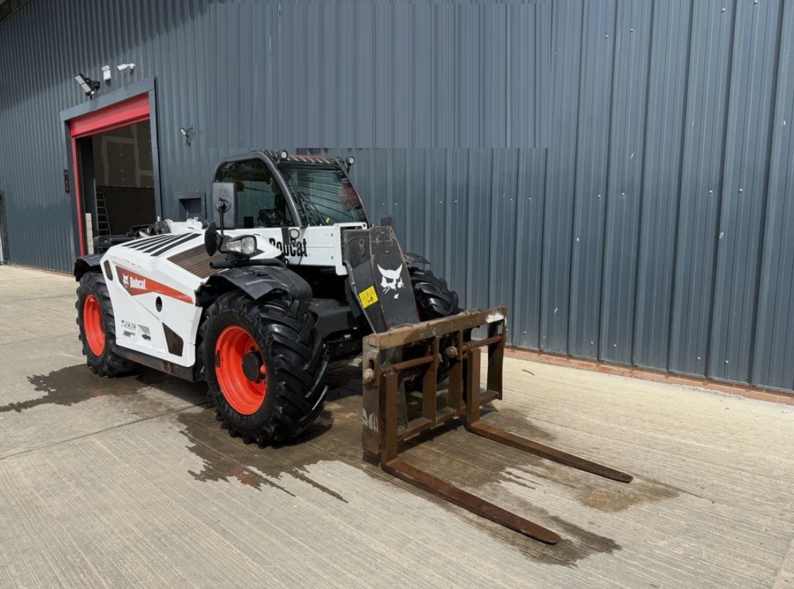 2019 BOBCAT TL30.60 AGRI TELEHANDLER
