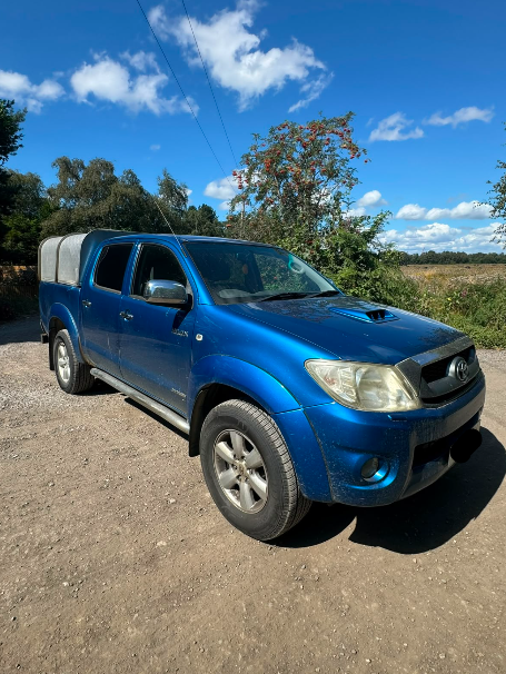 2011 TOYOTA HILUX INVINCIBLE D-4D 4X4 DCB 2982CC DIESEL MANUAL PICK UP BLUE >>--NO VAT ON HAMMER--<<